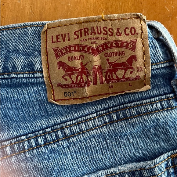 Levi’s 501 Women’s Distressed Jeans – W28 L26 - Picture 8 of 13